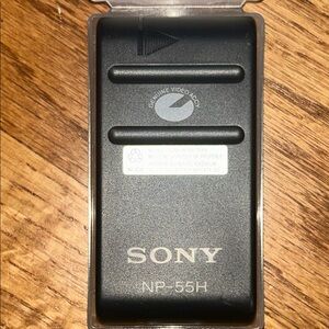 Sony NP-55H Charger in Black - Video Camera Charger Vintage NWT
